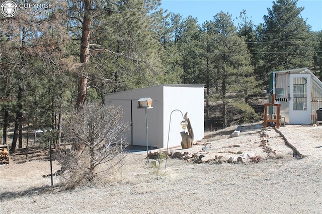 view of outdoor structure with an outdoor structure