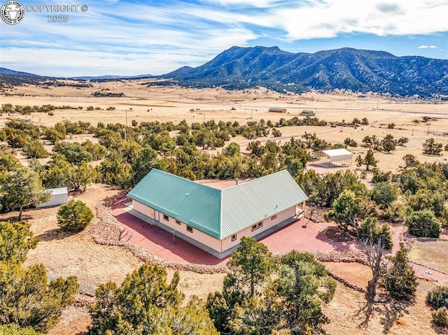 bird's eye view with a mountain view