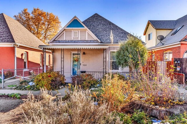 view of front of house with covered porch