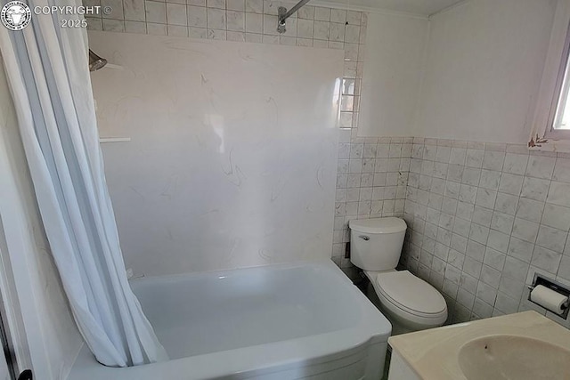 485 Spring Ave, Rockvale, CO 81244 - full bath with tile walls, shower / bath combo, and vanity
