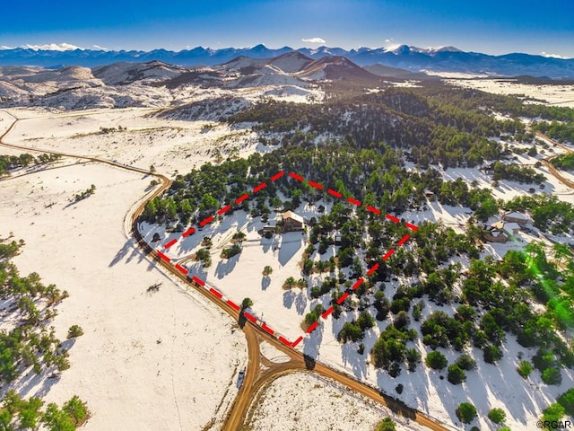 bird's eye view featuring a mountain view