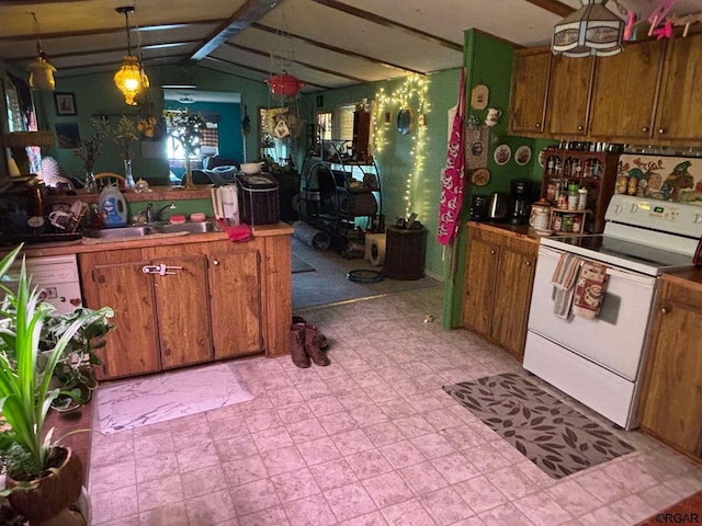 kitchen with electric stove, hanging light fixtures, vaulted ceiling, and sink