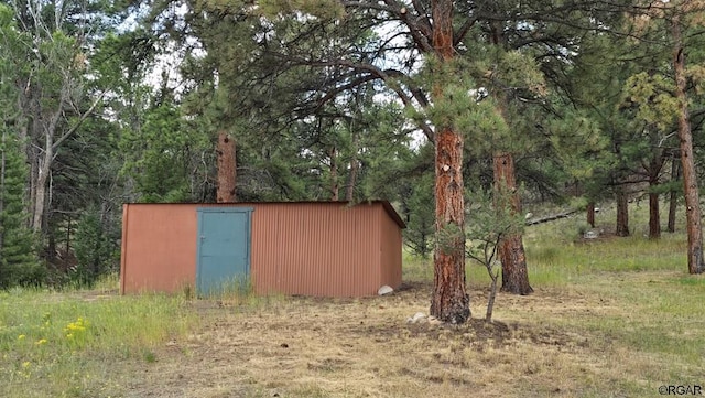 view of outdoor structure