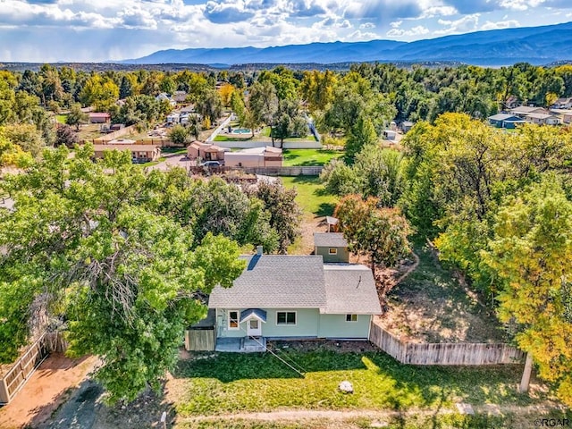 bird's eye view featuring a mountain view