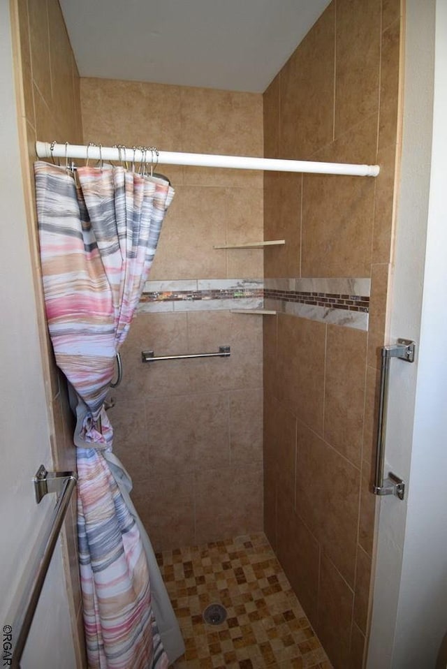 bathroom with walk in shower