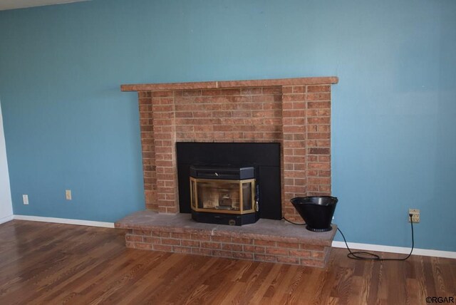 room details with hardwood / wood-style flooring