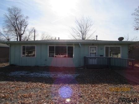 view of front facade featuring board and batten siding