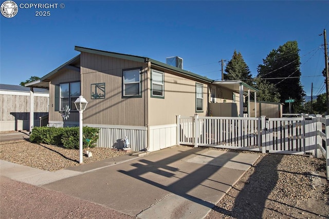 510 N 19th St Unit 1, Canon City, CO 81212 - view of side of home