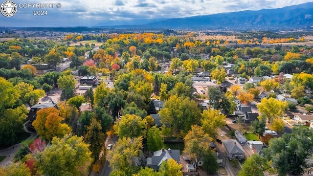 bird's eye view with a mountain view