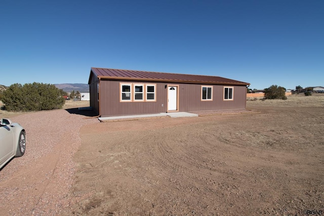 view of front of property