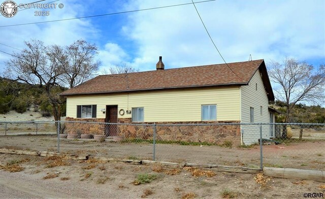 view of home's exterior