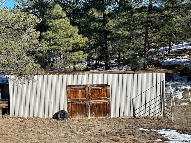 view of outdoor structure