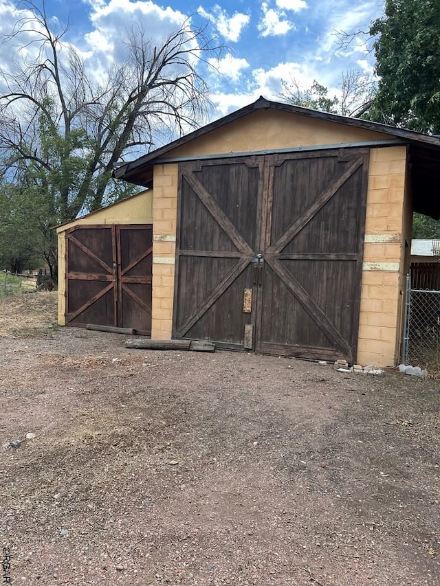 view of outdoor structure