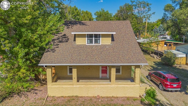 view of front of property featuring a porch