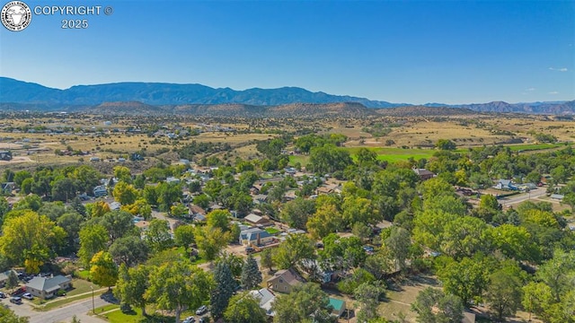 bird's eye view featuring a mountain view