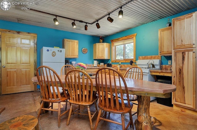 214 Durfee Cir, Westcliffe, CO 81252 - dining space with rail lighting