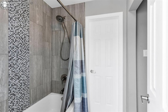 717 Tyrolean Way, Canon City, CO 81212 - bathroom featuring shower / tub combo with curtain