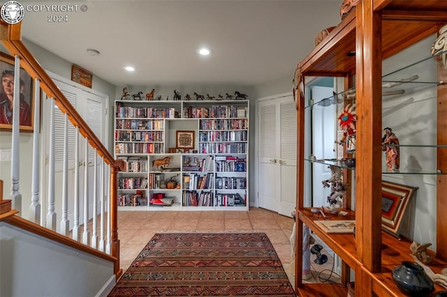 sitting room featuring light tile patterned floors