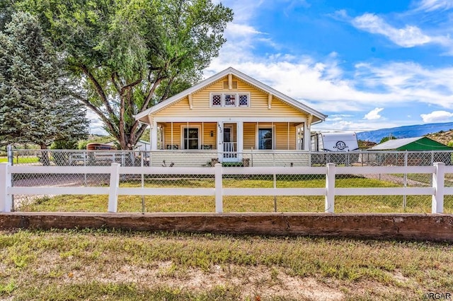 view of front of property