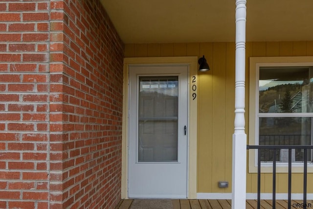 view of property entrance
