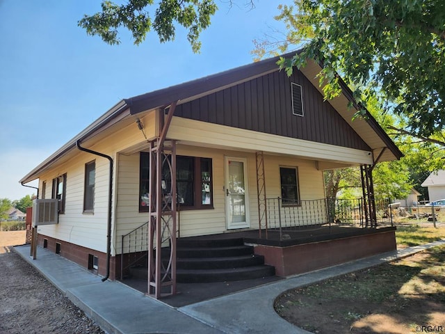 view of front of home with covered porch