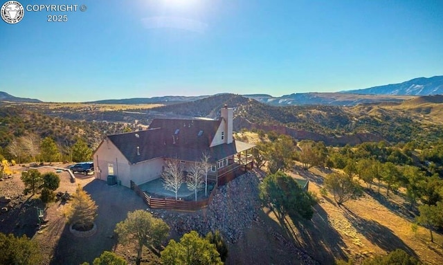 bird's eye view featuring a mountain view