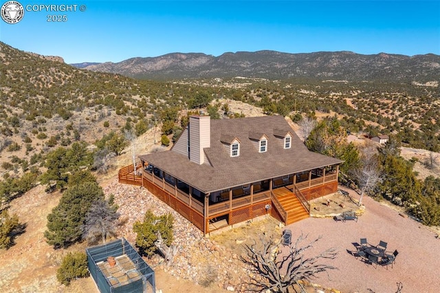 bird's eye view featuring a mountain view