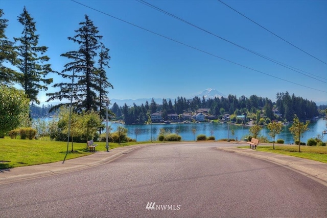 Listing photo 2 for 1827 176th Ave E, Lake Tapps WA 98391