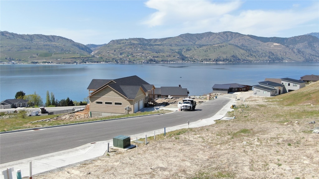 259 Apple Ave, Chelan, WA 98816