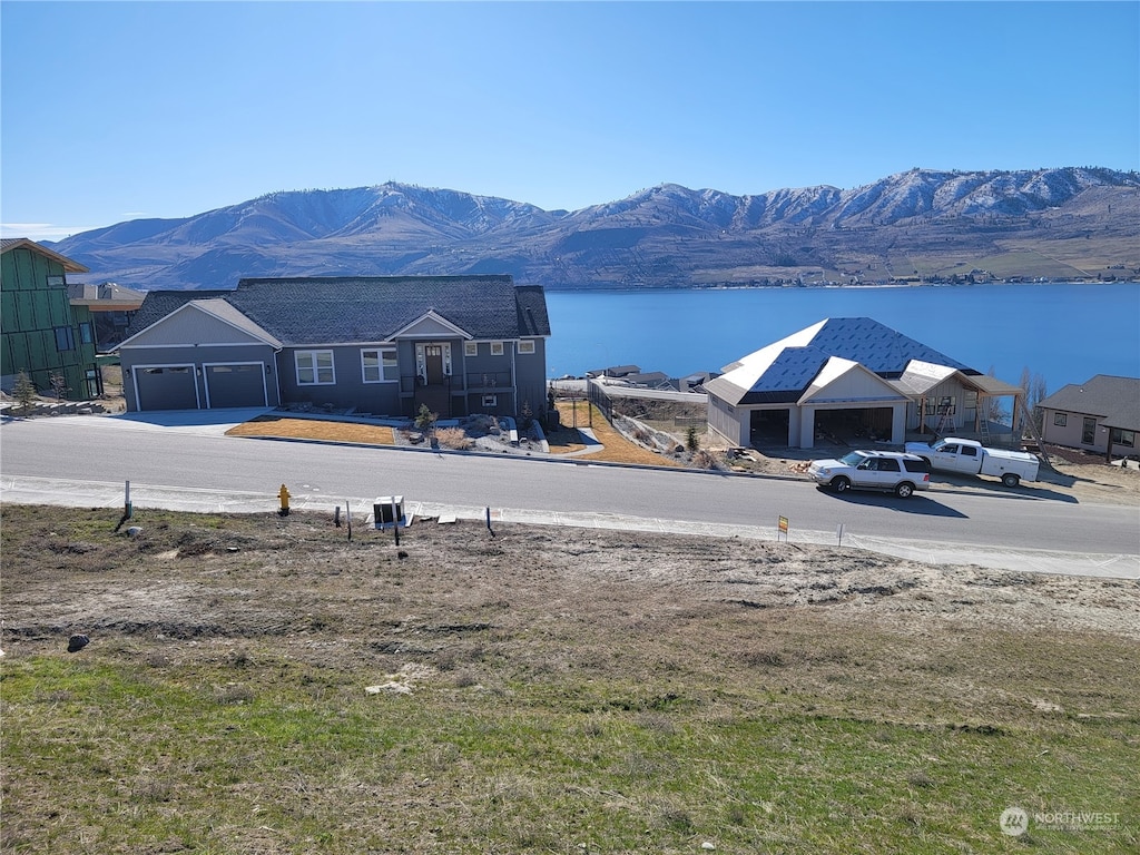 253 Apple Ave, Chelan, WA 98816