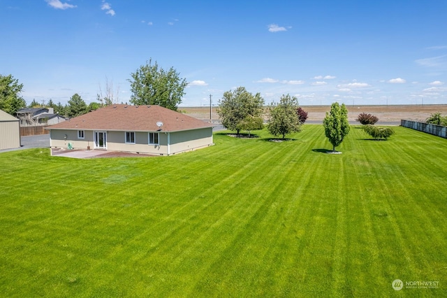 view of yard with a patio