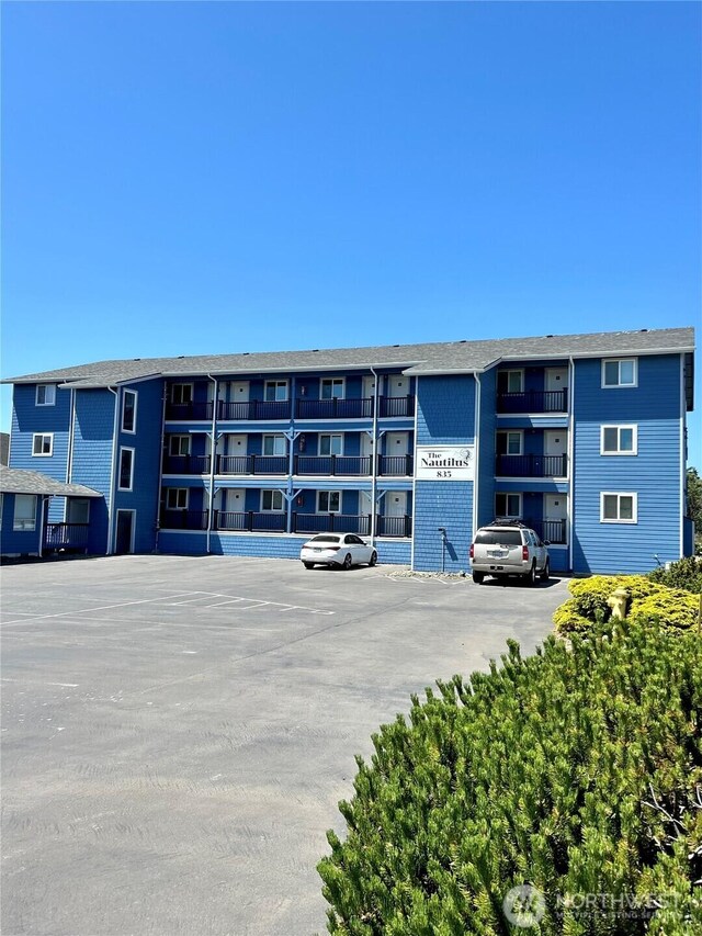 835 Ocean Shores Blvd NW Unit 208, Ocean Shores, WA 98569 - photo 2