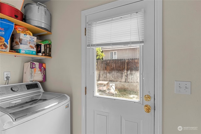 59 N Iowa Ave, East Wenatchee, WA 98802 - washroom with washer / clothes dryer
