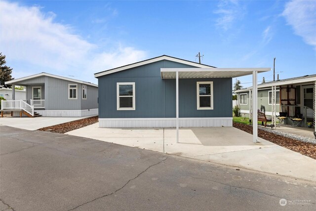 1256 Jones Dr, Walla Walla, WA 99362 - manufactured / mobile home with covered porch