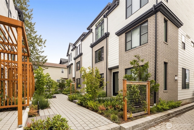 8326C SB-3 13th Ave NW, Seattle, WA 98117 - view of property with a residential view