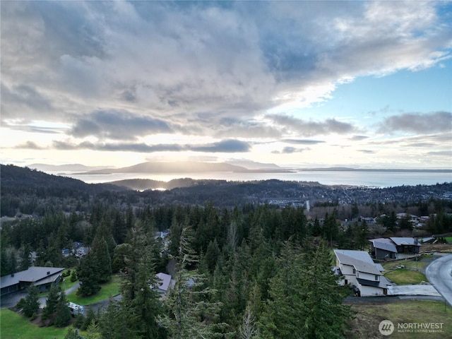 Listing photo 2 for 4334 Samish Crest Dr, Bellingham WA 98229