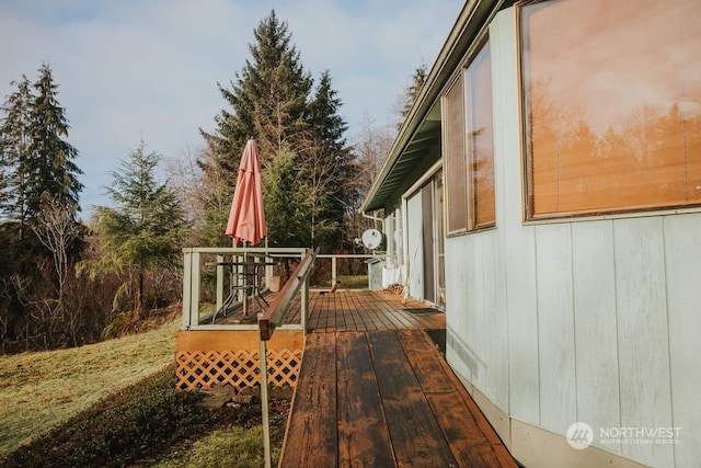 view of wooden deck