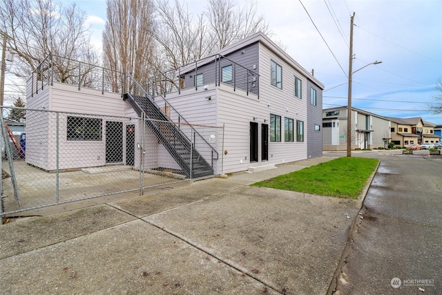 8333 Dallas Ave S, Seattle, WA 98108 - photo 2