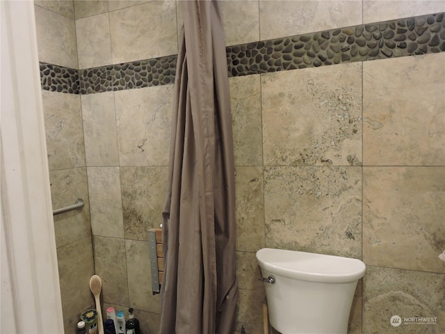 1402 Adams Rd N, Quincy, WA 98848 - bathroom with toilet