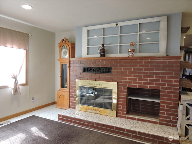 1402 Adams Rd N, Quincy, WA 98848 - tiled living area with a fireplace, visible vents, and baseboards