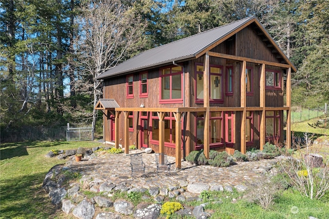 view of front facade with an outdoor structure