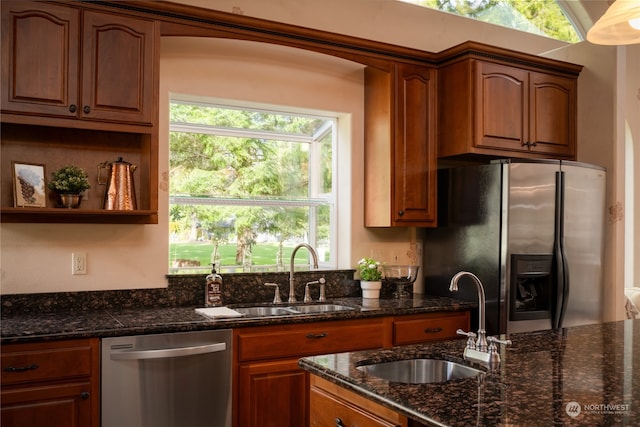 kitchen featuring sink, a wealth of natural light, and stainless steel appliances