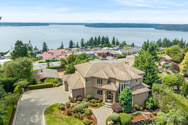 bird's eye view featuring a water view