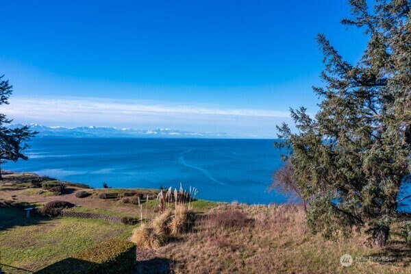 2089 W Beach Rd, Oak Harbor, WA 98277 - photo 9