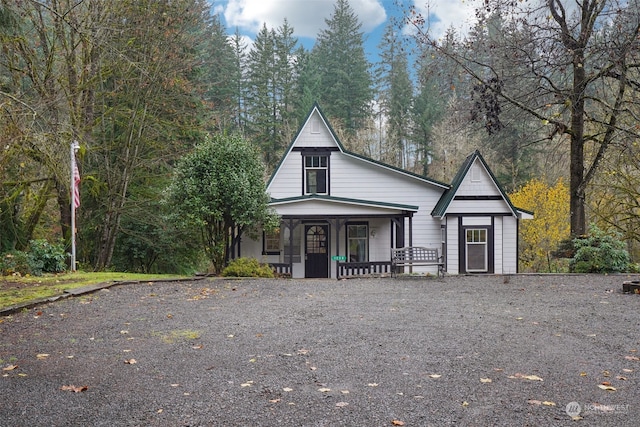 view of front of home with covered porch