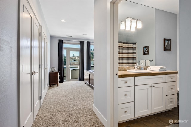 1501 Tacoma Ave S Unit 603, Tacoma, WA 98402 - full bath featuring vanity and a shower with shower curtain