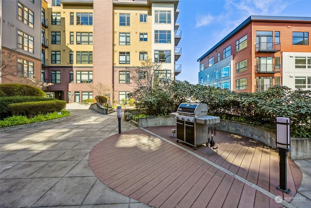 1501 Tacoma Ave S Unit 603, Tacoma, WA 98402 - deck with grilling area