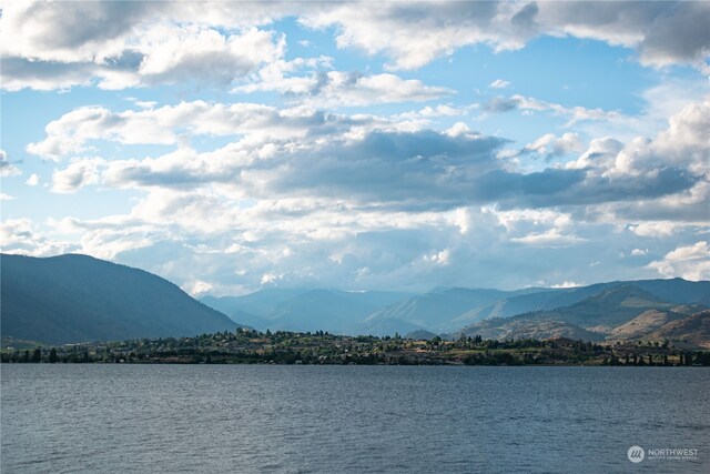 2650 S Lakeshore Rd, Chelan, WA 98816