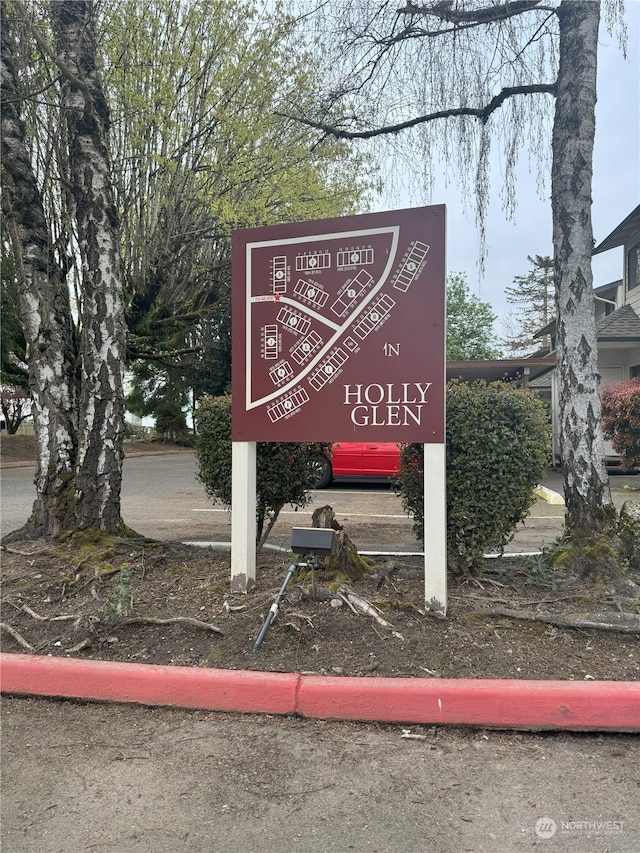 view of community / neighborhood sign