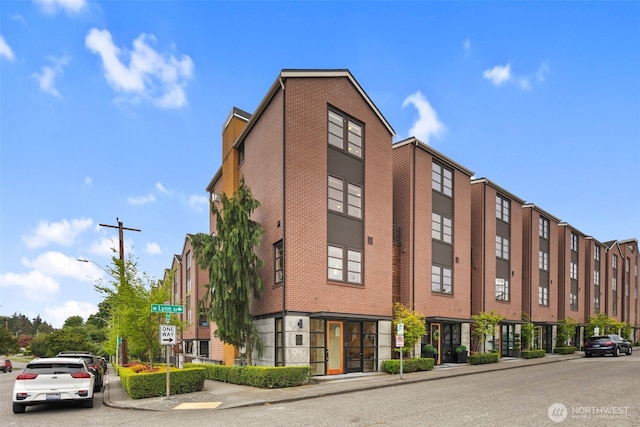 3201 W Lynn St, Seattle, WA 98199 - photo 1